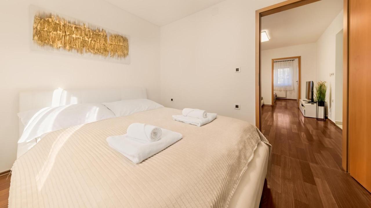 Four Seasons Apartment - Free Parking Zagreb Bagian luar foto